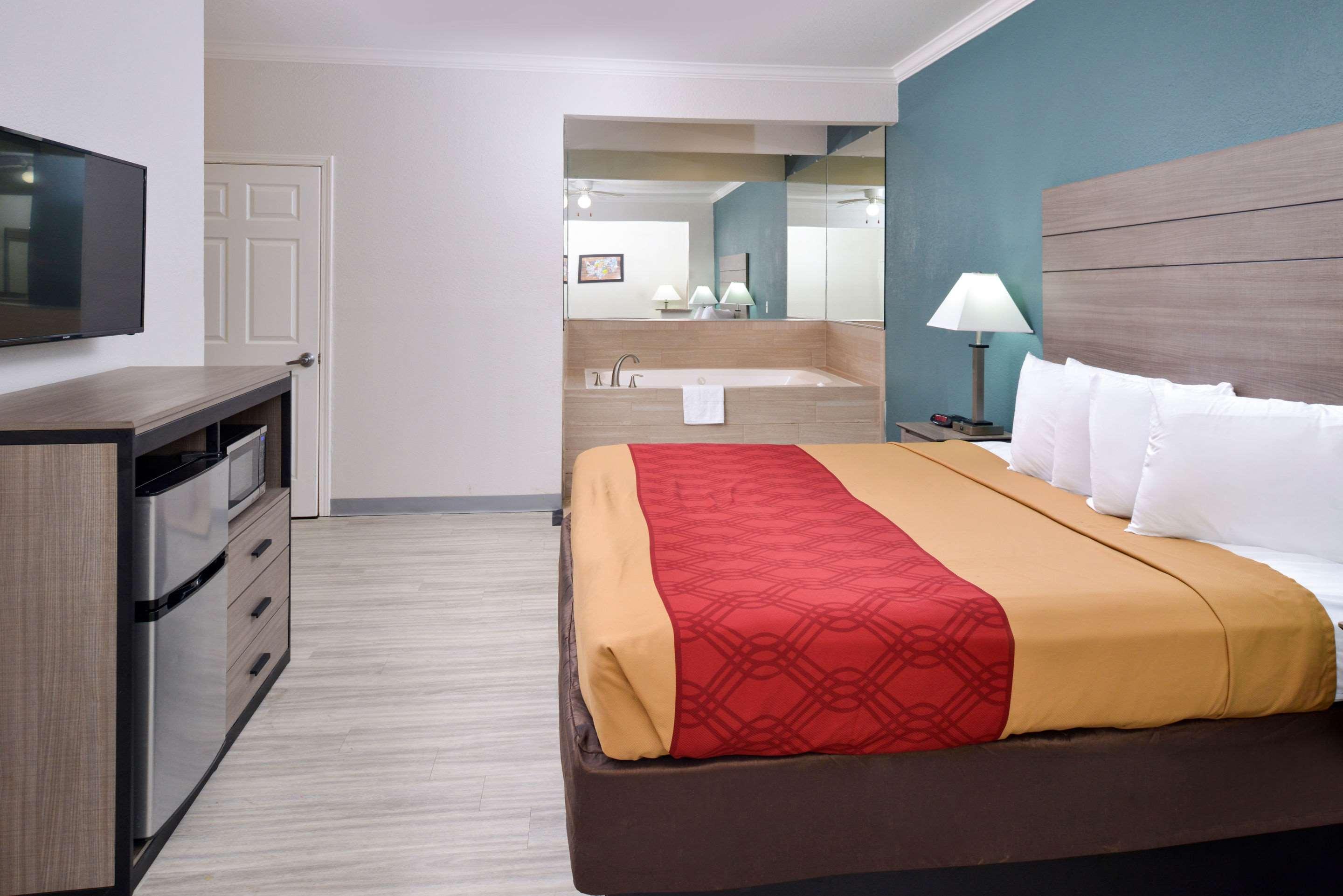 Econo Lodge&Suites Port Arthur Eksteriør billede